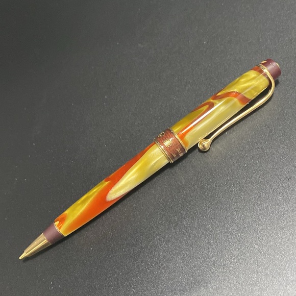 Aurora Pencil